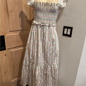 DONDOLO .  Spring Floral Bunny  Smocked sundress   Dress Sz XS.